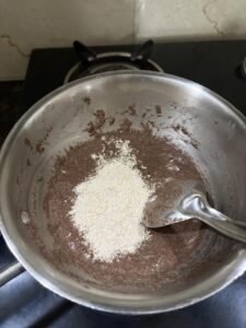 Healthy Ragi Chocolate Ladoo (No Refined Sugar) Oat Flour in Ragi